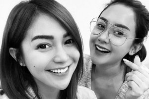Antar Pemakaman Chacha Sherly, Cita Citata Menangis