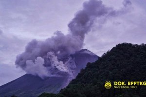 Awan Panas Guguran Gunung Merapi Meluncur hingga 1.200 Meter