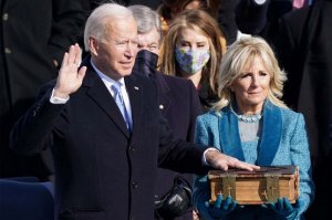 Joe Biden dan Kamala Harris Dilantik, 25.000 Tentara Jaga  Gedung Putih