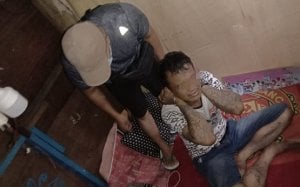 Curi HP saat Penghuni Kamar Tidur, Pria Bertato Ini Terekam CCTV