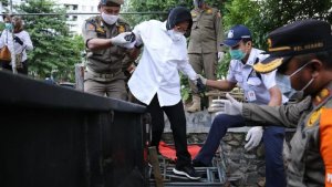 Sibuk Blusukan, Mensos Bu Risma Malah Dapat Peringatan KPK