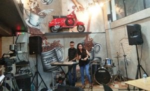 Vespa Clasic dalam Konsep Cafe