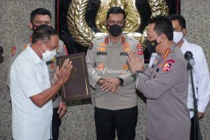 Polri Berikan Izin Turnamen Sepak Bola Pramusim Piala Menpora