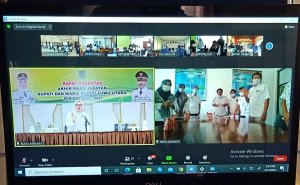 Di Pengujung Masa Jabatan, Bupati Indah Sapa Jajaran Perangkat Daerah Dalam Ratas Virtual