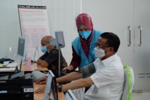 Nurdin Abdullah Terima Suntikan Tahap Dua Vaksin Covid-19