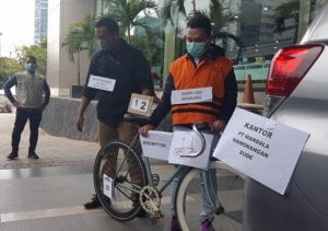 Suap Bansos Covid-19, Abdul Fickar Hadjar: KPK Jangan Takut Termasuk terhadap Oknum Partai yang Berkuasa