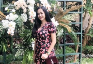 Blak-blakan ke Netizen, Aura Kasih Mengaku Sudah Janda Secara Agama