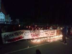 Aksi Nyalakan Lilin, Suporter PSM Tuntut Pembangunan Kembali Stadion Mattoanging