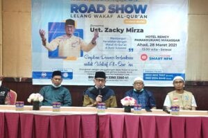 Program Wakaf Alquran Bersama Ustaz Zacky Mirza Tiba di Makassar
