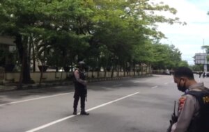 Satu Kantong Jenazah Dikeluarkan di Lokasi Ledakan Gereja