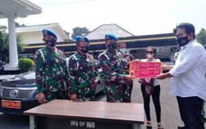 Coreng Nama TNI, Wanita Pamer Mobil Berpelat Palsu Kini Terancam Penjara
