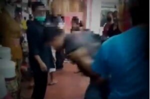 Pencuri Emas Diciduk Warga, Mengaku Polisi di Pos Polisi, Akhirnya Dilepas