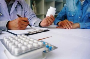 Legislator Sulsel Soroti Praktik Dispensing Dokter