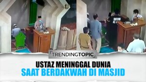 Video Detik-detik Ustaz di Makassar Meninggal saat Berdakwah di Masjid