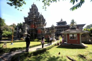 Jokowi Terbitkan Perpres, TMII Dikelola Negara