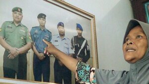 Anaknya Terakhir Pulang Lebaran Dua Tahun Lalu, Ibu Mayor Eko: Semoga KRI Nanggala-402 Cepat Ditemukan