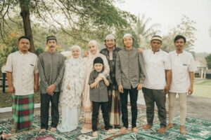 Pertama Kali Pasha Ungu jadi Imam Salat Idulfitri ﻿