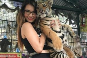 Maria Ozawa ke Vicky Prasetyo: Ingin Melakukan Apa Pun yang Kamu Mau