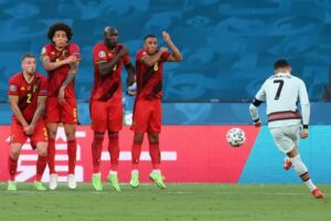 6 Penyelamatan, Kiper Belgia, Courtois Langsung Gertak Italia