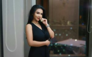 Dj Seksi Siva Aprilia Berpose Busung Dada, Netizen Mendadak Sesak
