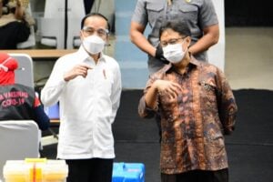 Dosis Vaksin Covid-19 hingga 19 Juta di Daerah, Jokowi Minta Segera Dihabiskan