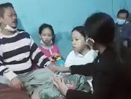Bocah Meratap di Depan Jenazah Ibunya: Ndak Bisa Bobo Aku Mak, Tinggal Kelas Nanti Aku
