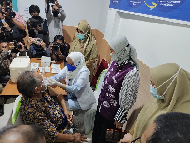 Vaksinasi untuk Kalangan Guru Raudhatul Athfal dan Madrasah, Sudah 395.592 Guru Divaksin Covid-19