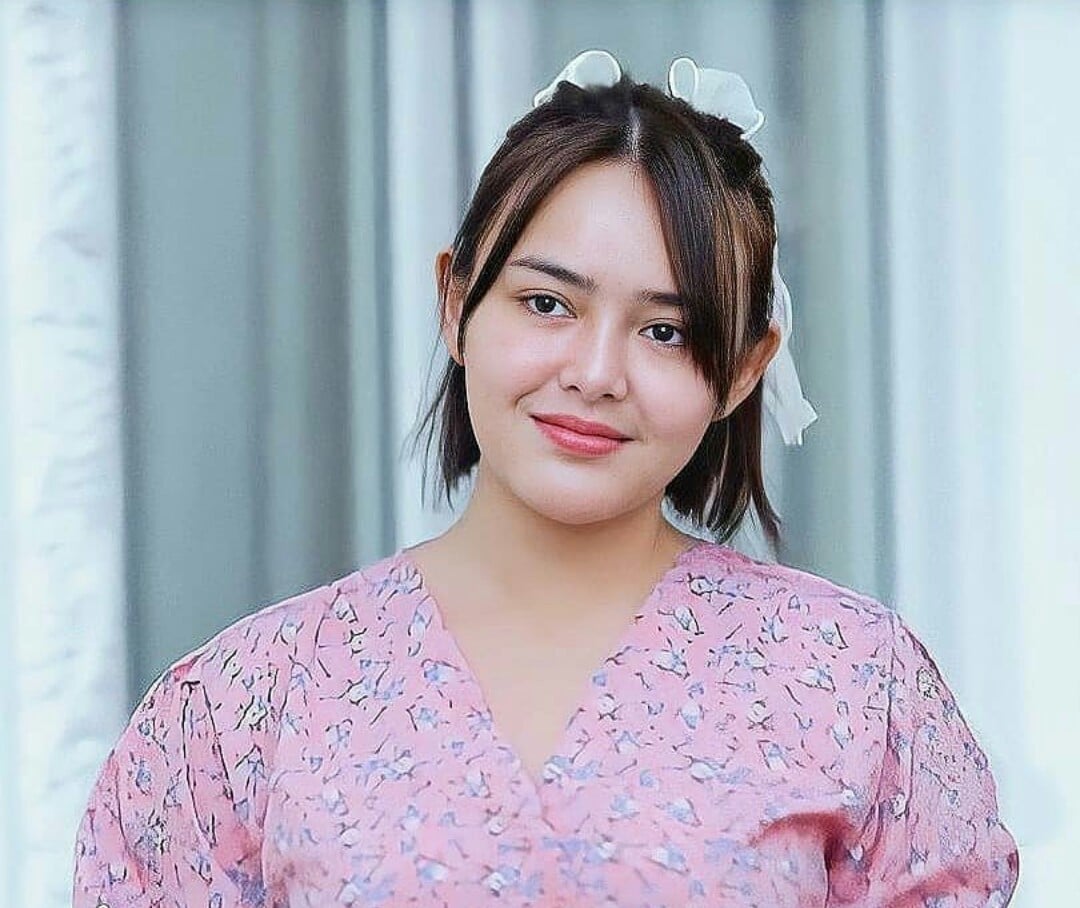 Amanda Manopo Punya Tato Angka 27, Netizen Curiga Tanggal Lahir Arya Saloka