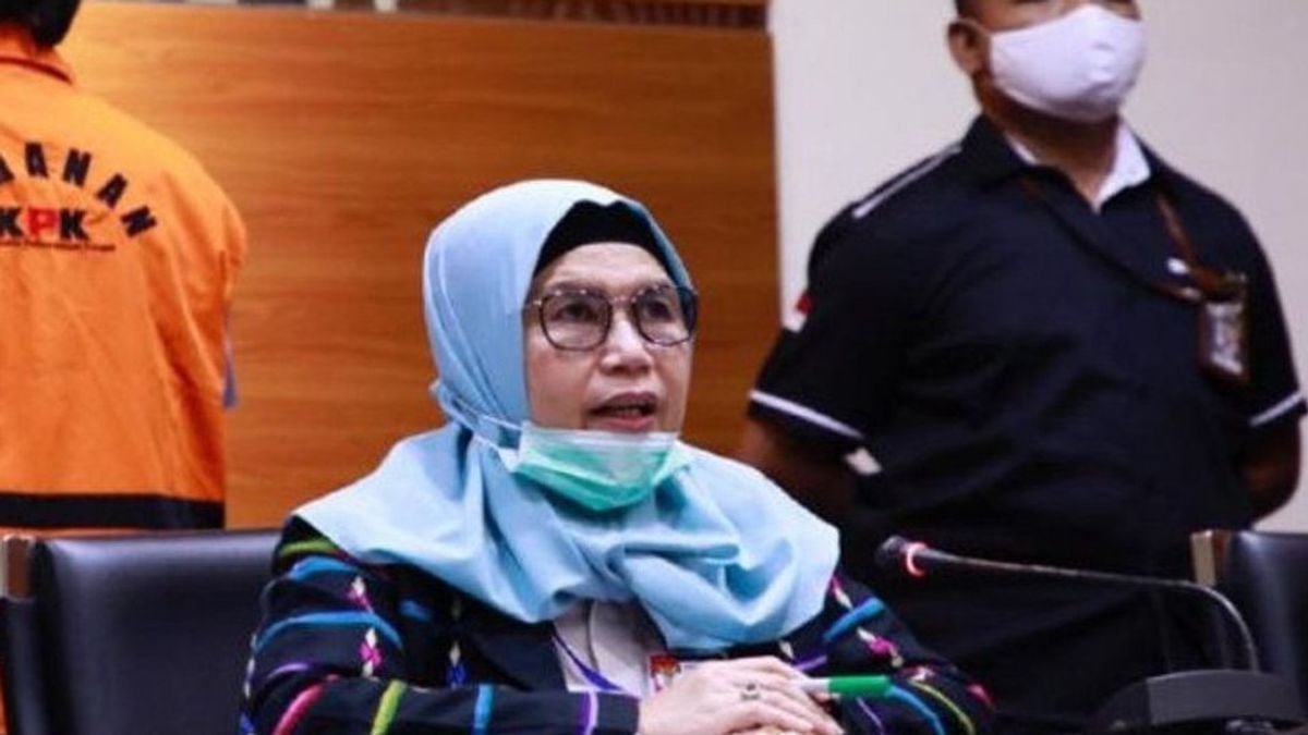 Lili Pintauli Siregar Hanya Dihukum Potong Gaji, Sumpah Komisioner KPK Bisa Jadi Sampah