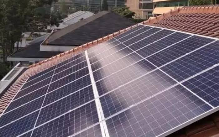 ESDM Ungkap PLN Bisa Hilang Pendapatan Triliunan Gara-gara PLTS