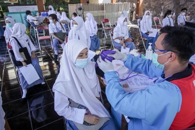 Vaksinasi Pelajar Baru Sasar 26 Persen, PTM Diundur hingga 6 September