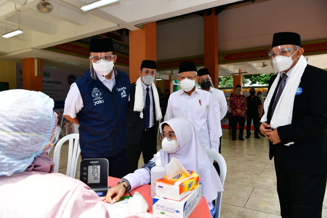 Tinjau Pembelajaran Tatap Muka di Ponpes Darunnajah, Wapres Ma’ruf Amin Ingatkan Prokes 3M
