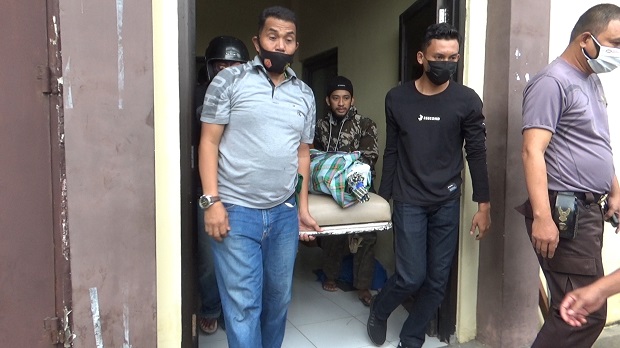 Isak Tangis Pecah saat Pemulangan Jenazah Mubalig yang Dibacok OTK
