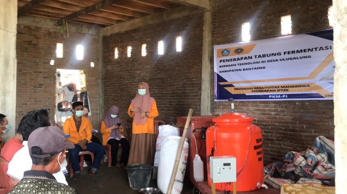 Kreatif! Mahasiswa UNM Ciptakan Teknologi Membuat Pupuk Organik dengan Cepat