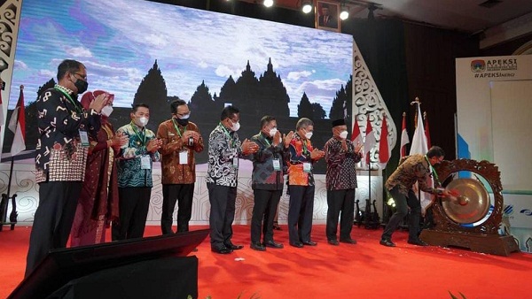 Taufan Pawe Ikuti Kegiatan Indo Smart City Forum and Expo di Yogyakarta