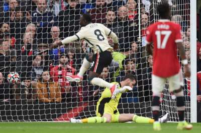 Terburuk dalam Sejarah MU, Ratusan Fans Tinggalkan Old Trafford Setelah Babak Pertama