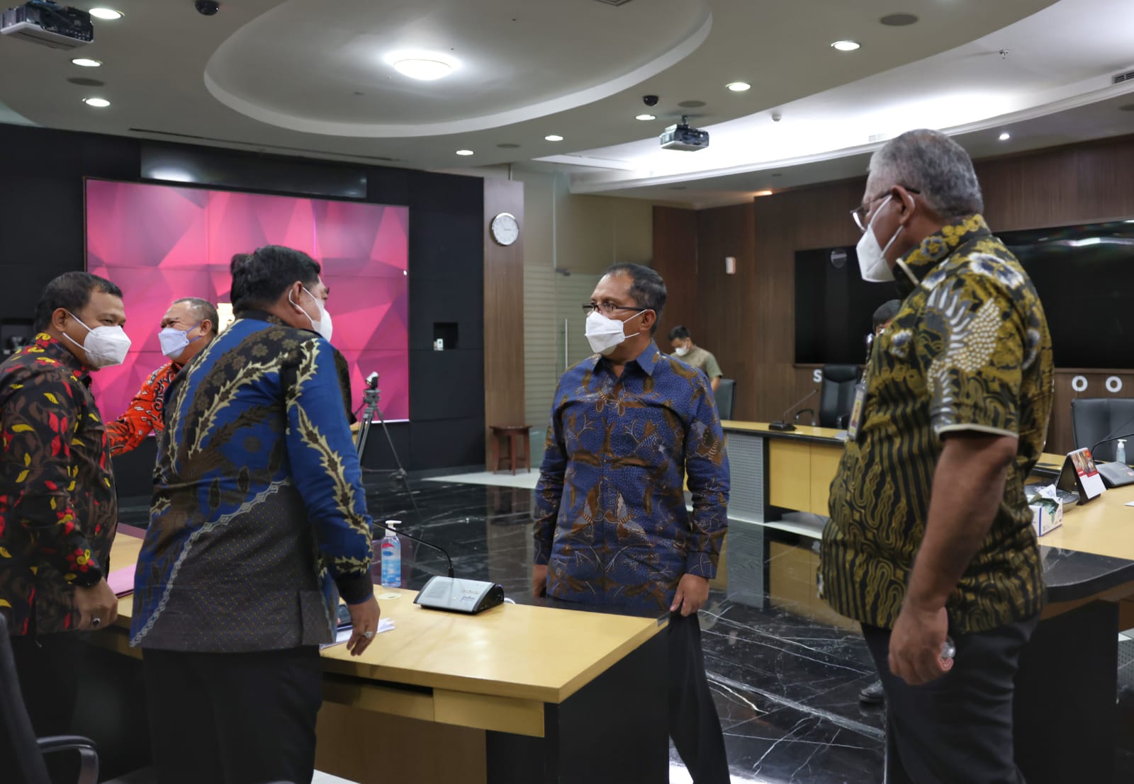 Diundang Pemerintah Pusat, Danny Bahas Progress Makassar New Port