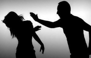 Suami Siksa Istri Dalam Keadaan Bugil