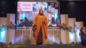 Baju Rancangan Erna Rasyid Taufan Ditampilkan dalam Fashion Show Milad FCC ke-13