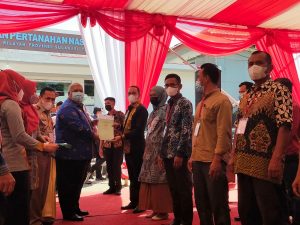 Kanwil BPN Serahkan 25 Ribu Sertifikat Tanah Kepada Masyarakat Sultra