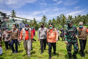 Bersama Pangdam dan Kapolda, Plt Gubernur Tinjau Pulau Bonerate yang Terdampak Gempa