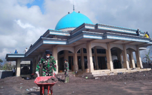 Diterjang Awan Panas Guguran Gunung Semeru, Begini Kondisi Masjid Baitul Adzim