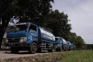 PDAM Makassar Terjunkan 10 Mobil Tangki Atasi kebutuhan Air Minum Warga Bumi Permata Sudiang