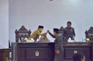 Tujuh Fraksi DPRD Lutra Setuju RAPBD 2022 Dibahas Tingkat Lanjut