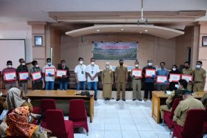 Kerjasama Pemda dan PT. Jasindo, Petani di Luwu Utara Terima Dana Klaim Asuransi Usaha Tani Padi