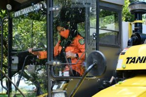 81 Kelompok Tani Terima Bantuan Alsintan, Indah: Tidak untuk Diperjualbelikan
