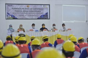 Tingkatkan Keterampilan, Pekerja Konstruksi di Luwu Utara Diberi Pembekalan dan Uji Sertifikasi