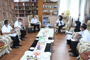Pimpin Rapat Penanganan COVID-19, Indah: Waspada Gelombang Ketiga