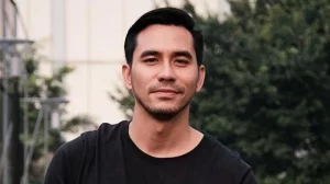 Soal Demo Ricuh, Darius Sinathrya: Manusia Yang Anda Gebukin, Satu Perak Darinya untuk Sarapan Anda