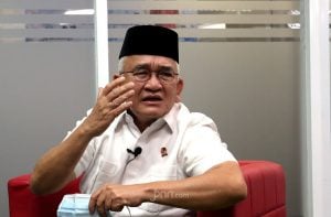 Tesla Teken Kontrak dengan Perusahaan di Morowali, Ruhut Sitompul Puji Luhut: Biarkan Pembencimu Keteteran